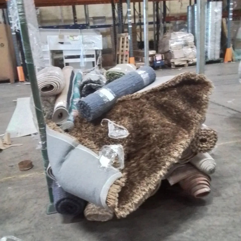 STILLAGE OF APPROXIMATELY 20 QUALITY DESIGNER RUGS