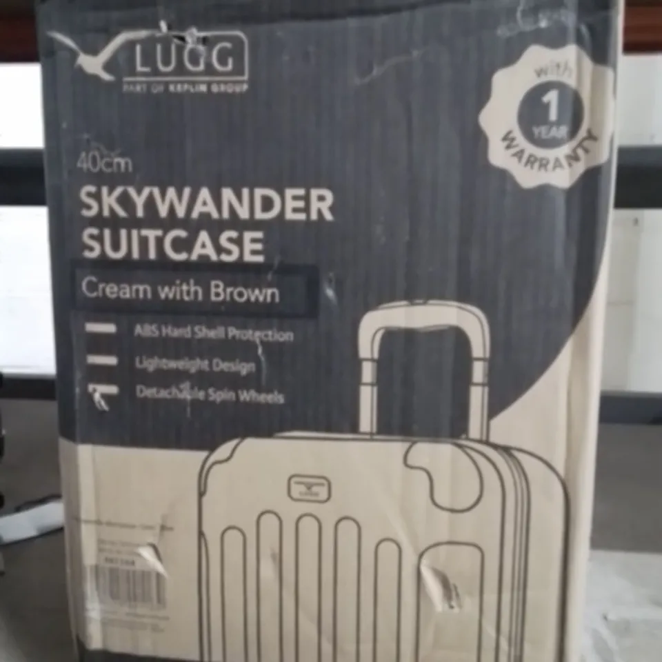 BOXED LUGG 40CM SKYWANDER SUITCASE CREAM WITH BROWN