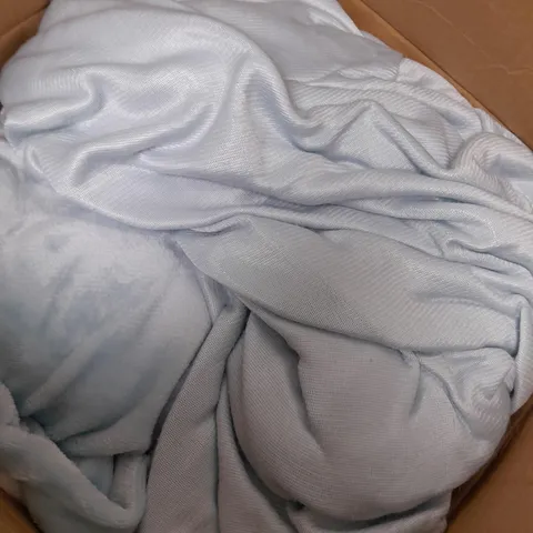 COZEE HOME CONFETI VELV DUVET - KING SIZE
