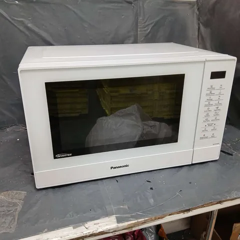 BOXED PANASONIC NN-ST45KWBPQ SOLO MICROWAVE