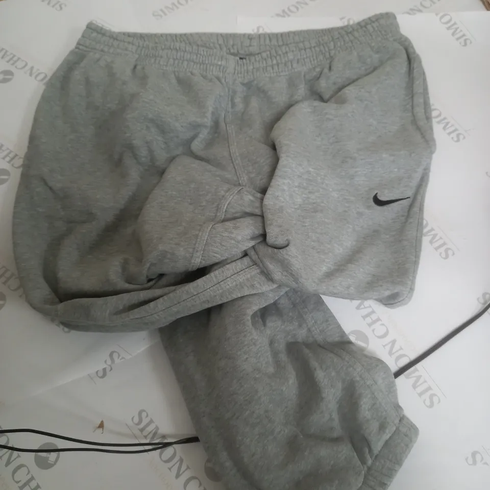 NIKE GREY JOGGING BOTTEM PANTS - XXL