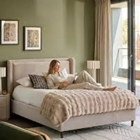BOXED DANETTI PENELOPE SUPER KING PLATFORM OTTOMAN BED - WITHOUT HEADBOARD - CHAMPAGNE VELVET - (2 BOXES)
