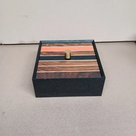 DECORATIVE INLAID WOODEN BOX WITH BRASS KNOB (WELIKELESS)