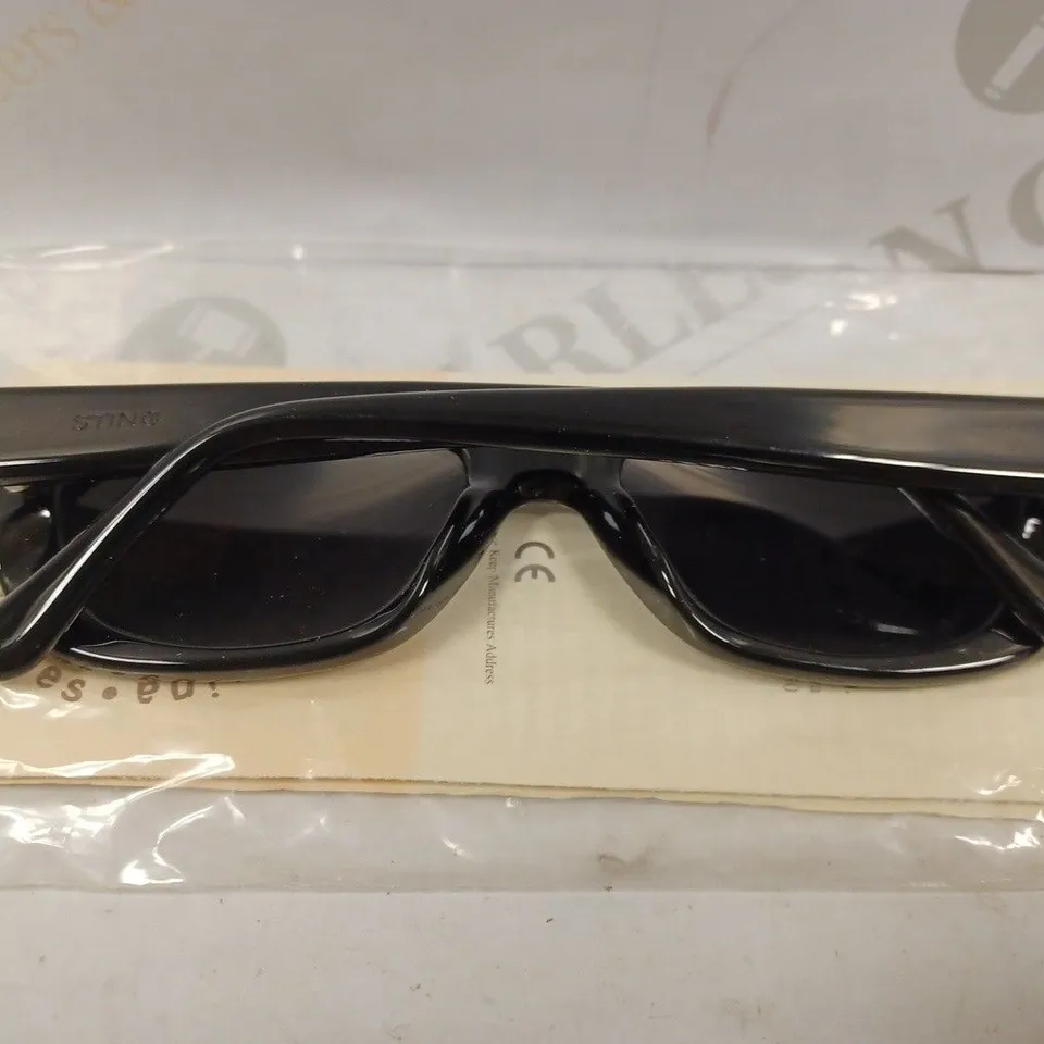 BOX OF APPROX 10 PAIRS OF STING BLACK 6139–700 SUNGLASSES
