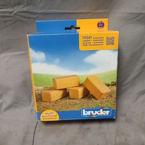 BRUDER 02342 ACCESSORIES – 4 RECTANGULAR HAY BALES