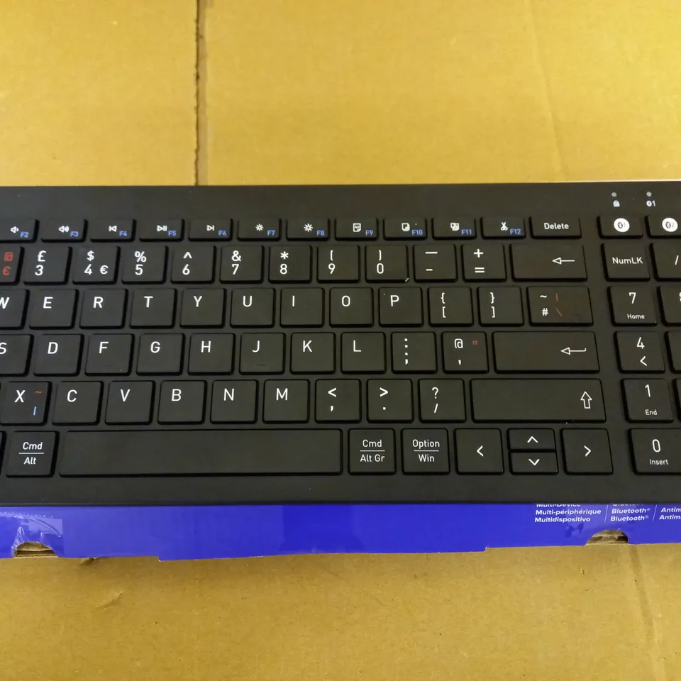 TARGUS BLUETOOTH WIRELESS KEYBOARD