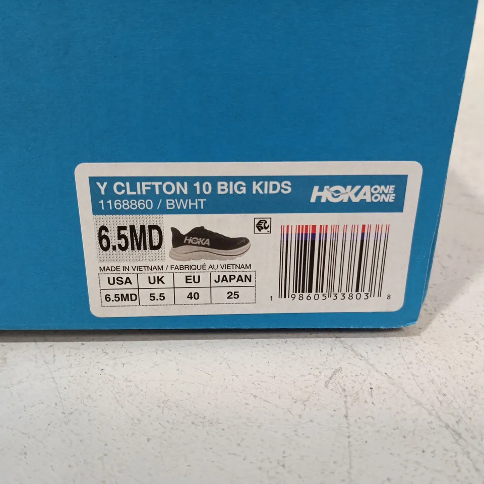 HOKA CLIFTON 10 BIG KIDS RUNNING SHOES - BLACK, UK 5.5 (US 6.5) – WITH BOX