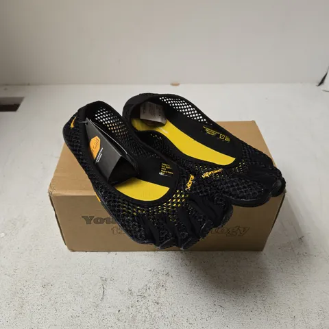 VIBRAM FIVEFINGERS VI-B BLACK SHOES, 6