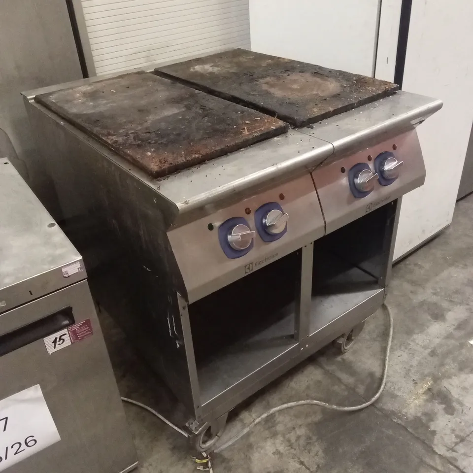 ELECTROLUX DOUBLE PLATE RESTAURANT STOVE COOKER