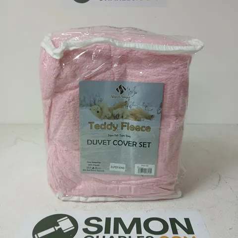 BOX OF APPROXIMATELY 5 TEDDY FLEECE DUVET COVER SETS – PINK, SUPER KING