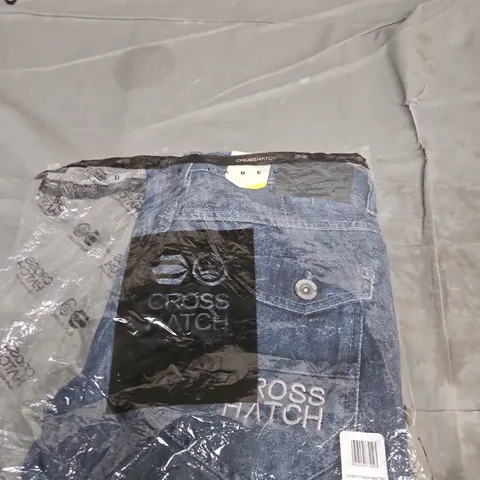 CROSS HATCH STONEWASH DENIM JEANS WITH CARGO POCKETS – WAIST 30/30 (UK 30)