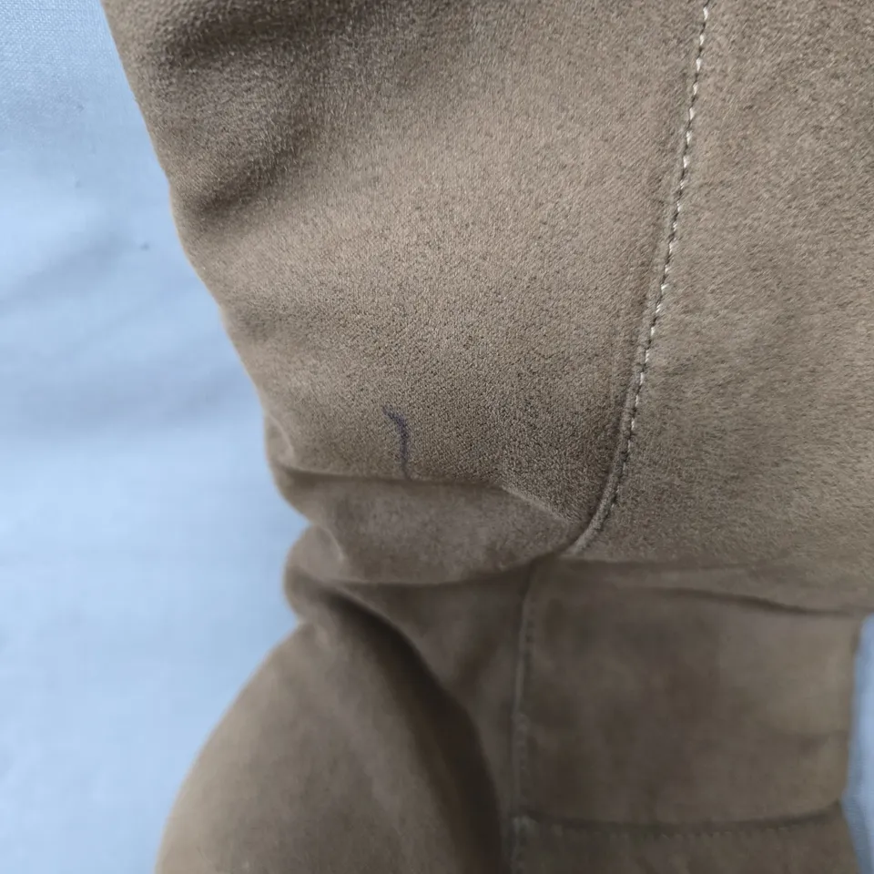 PRIMADONNA COLLECTION WOMEN'S SUEDE KNEE-HIGH BOOT, TAUPE SIZE 36