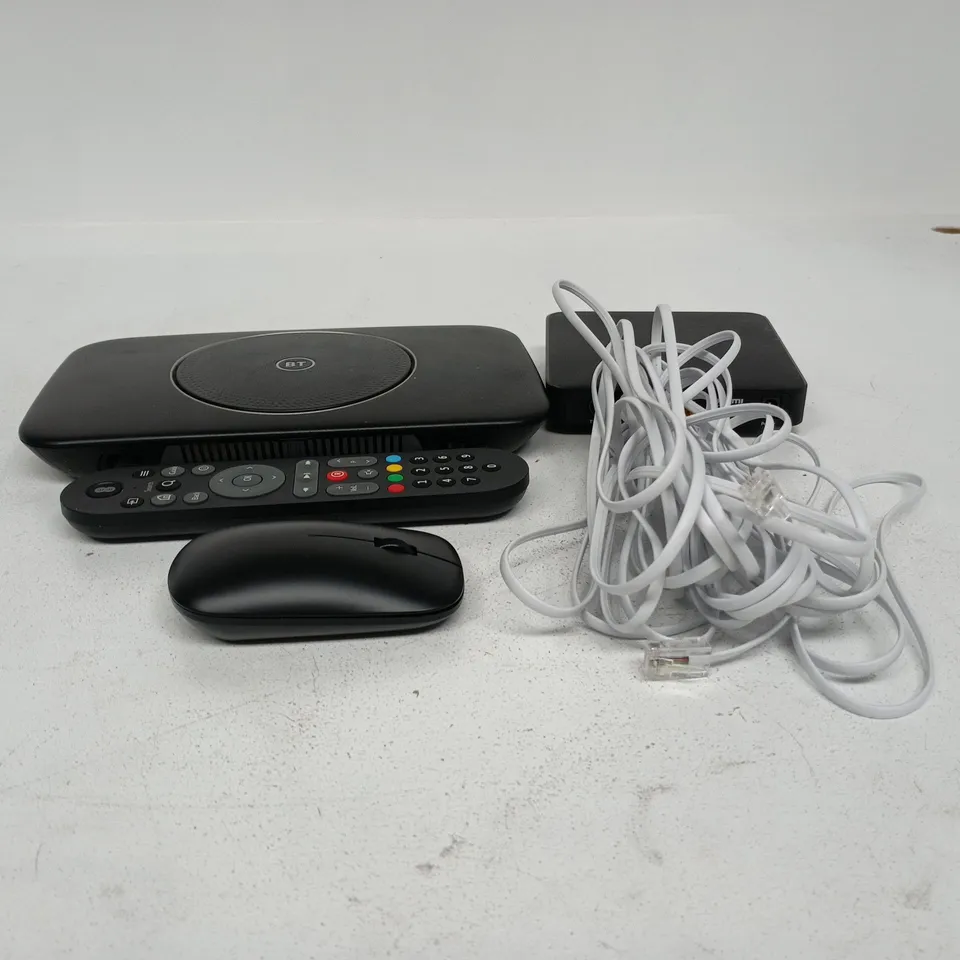 TOTE OF APPROXIMATELY 15 ASSORTED ITEMS TO INCLUDE BT SMART HUB 2, REMOTE CONTROL, WIRELESS MOUSE, CABLES ETC