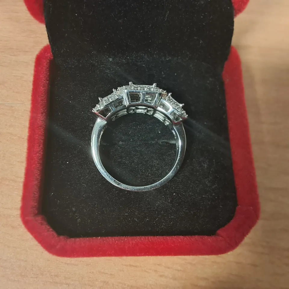 18CT WHITE GOLD DRESS RING SET WITH ROUND & PRINCESS CUT NATURAL DIAMONDS WEIGHING +-2.00CT