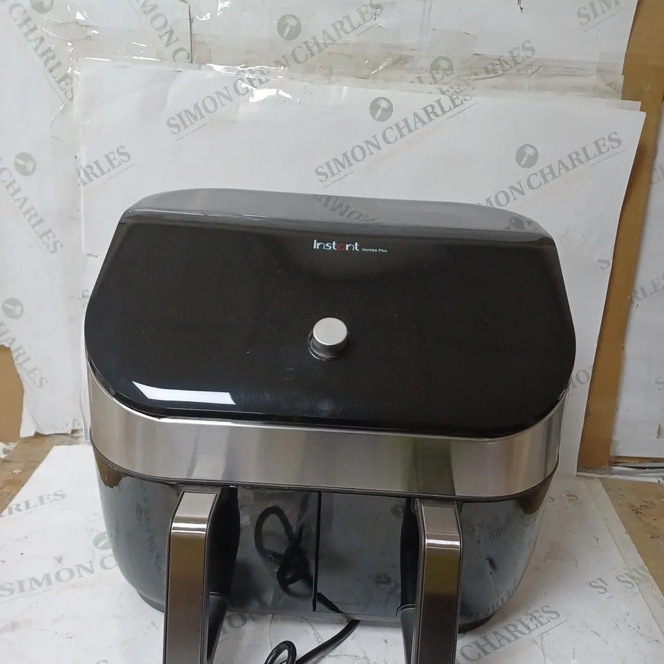 BOXED INSTANT VORTEX 8 IN 1 DUAL AIR FRYER 7.6
