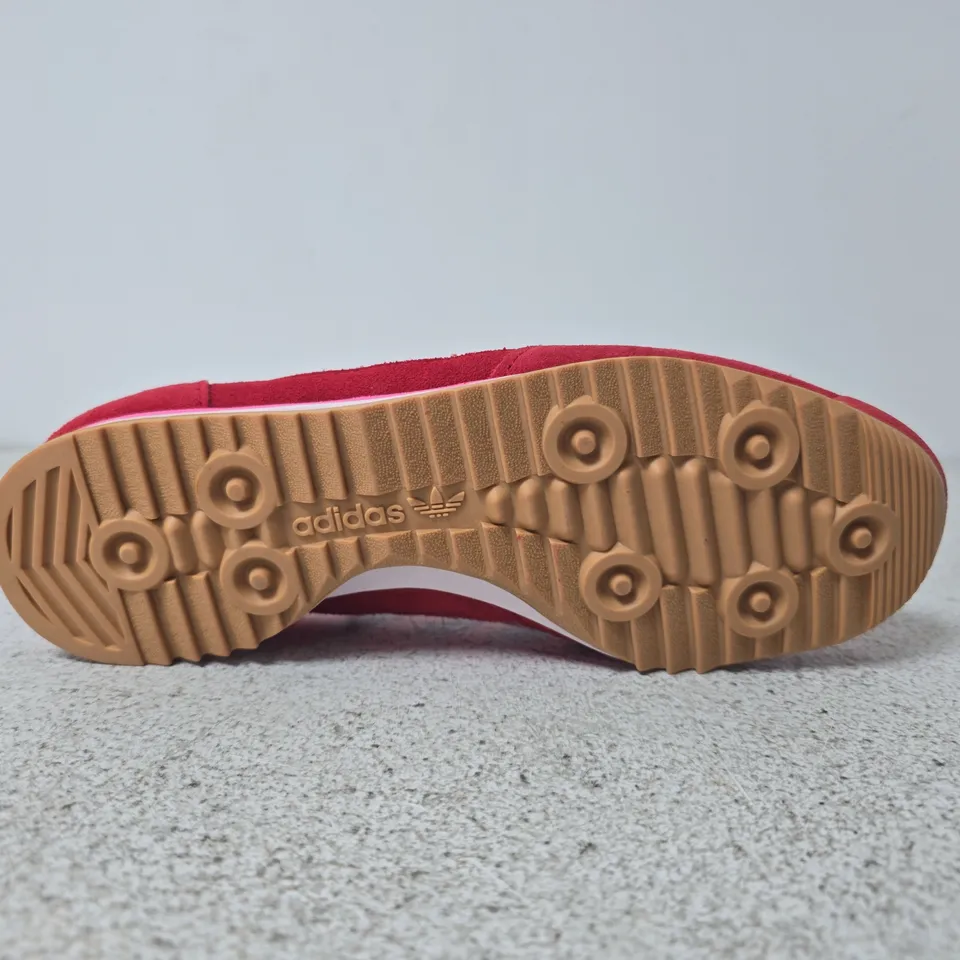 PAIR OF ADIDAS SNEAKERS – WOMENS - UK 4