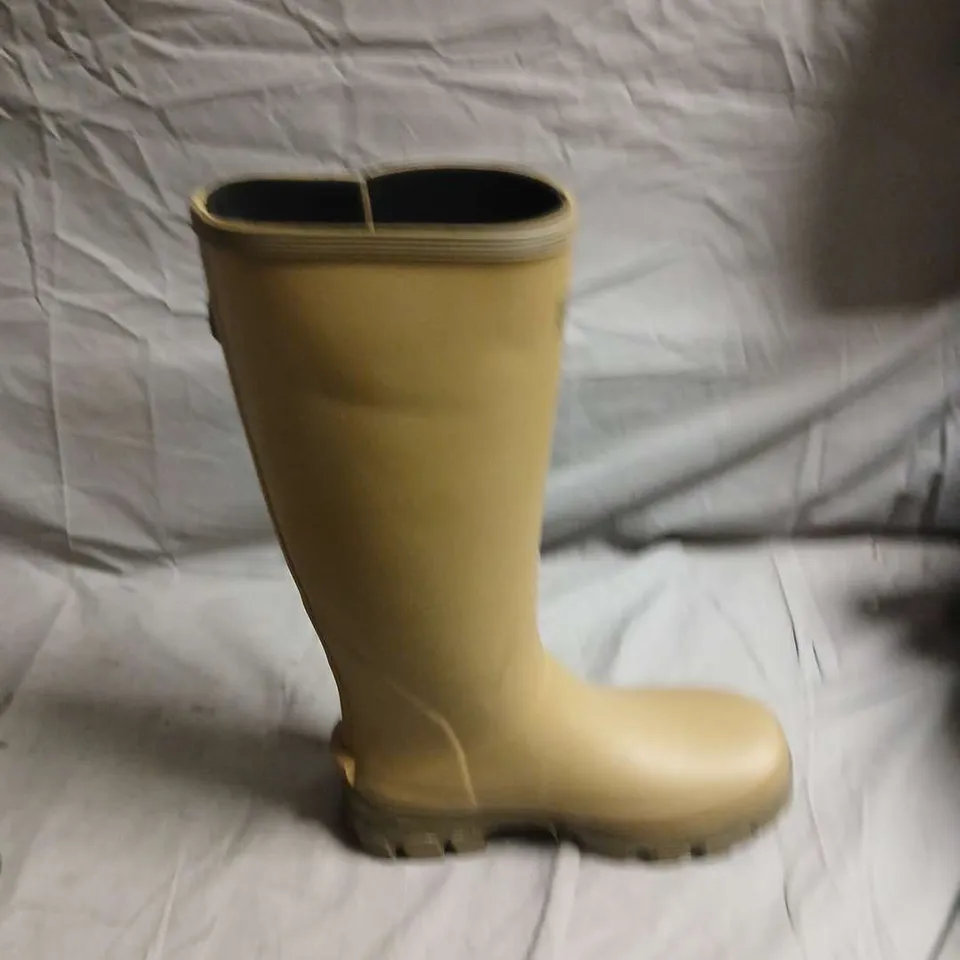 SAVAGE ISLAND KNEE-HIGH RUBBER RAIN BOOTS WITH BUCKLE STRAP - SIZE UK 4