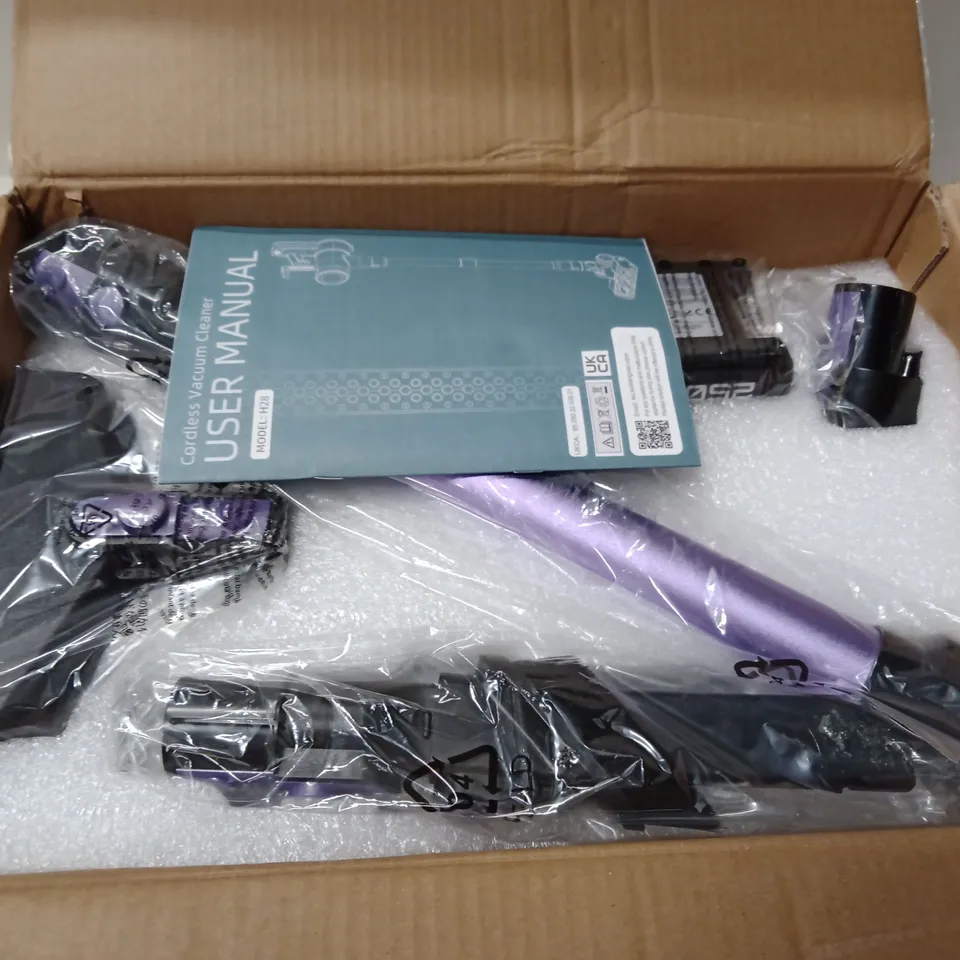 H28 VACUUM CLEANER – MULTI-SURFACE CLEANING, PET HAIR PICKUP (BOXED)