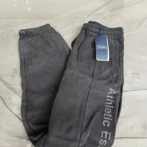JACK WILLS TONAL GRAPHIC JOGGER IN JET BLACK - XSMALL