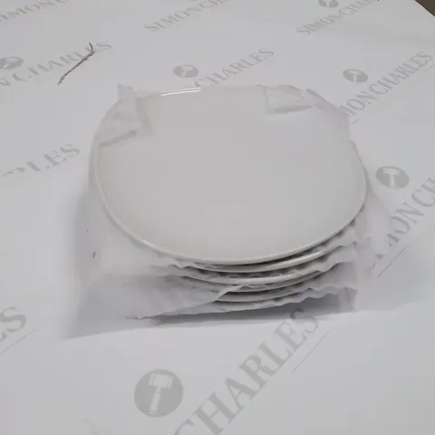 BOX CONTAINING 6 PORCELAIN ROUNDED SQUARE PLATES 16cm