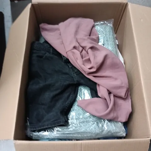BOX OF APPROXIMATELY 20 ASSORTED CLOTHING ITEMS IN VARIOUS STYLES , COLOURS AND SIZES