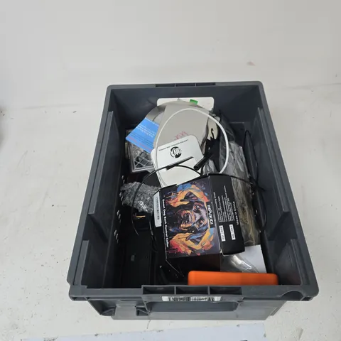TOTE OF APPROXIMATELY 10 ASSORTED ITEMS TO INCLUDE: USBC RECHARGEABLE FLASHLIGHT