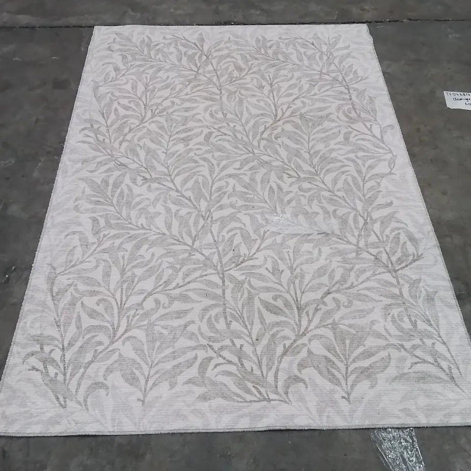 QUALITY DESIGNER AREA RUG - APPROXIMATELY 170X110CM