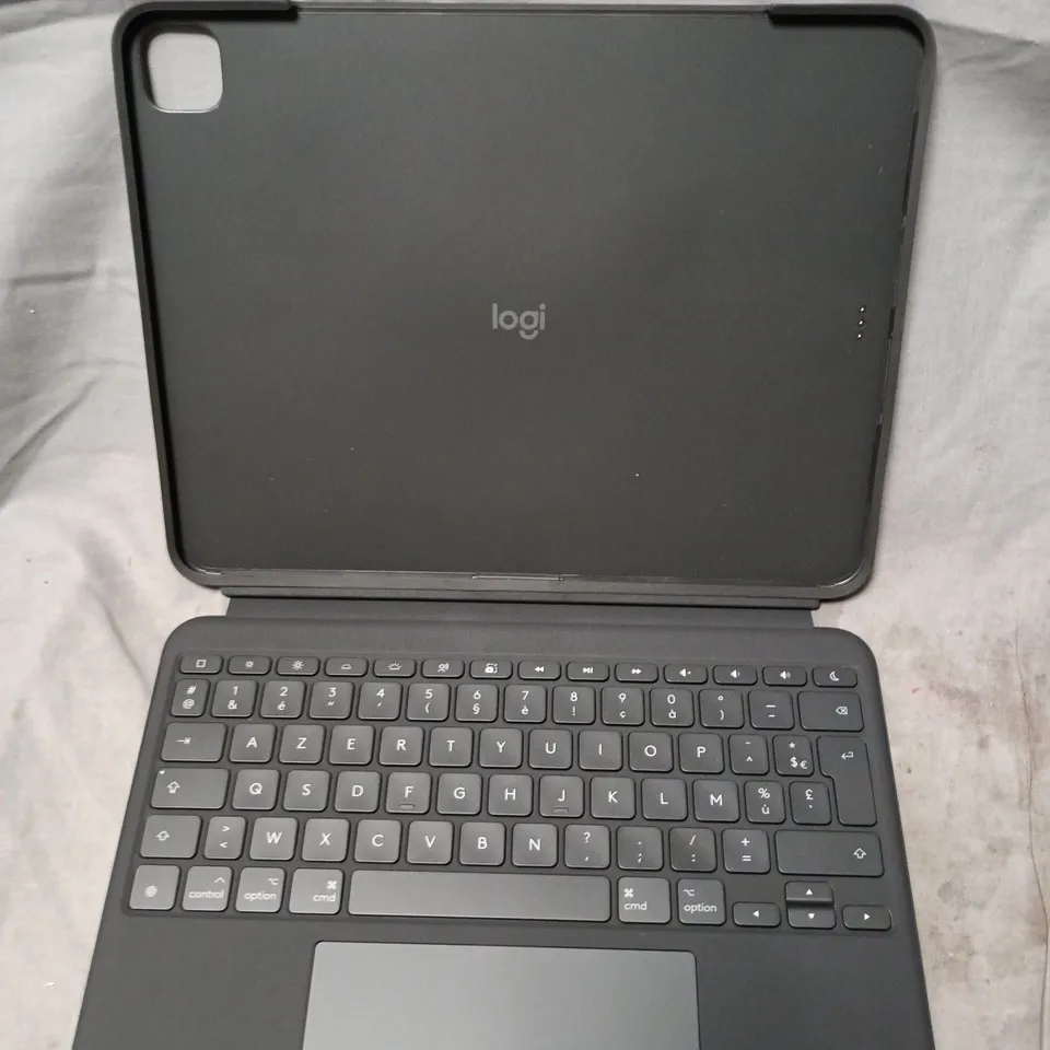 BOXED LOGITECH COMBO TOUCH IPAD PRO 13" TABLET KEYBOARD CASE - FRENCH LAYOUT