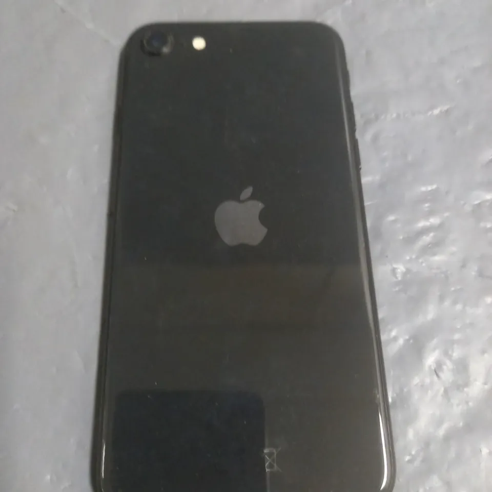 APPLE IPHONE SE SMARTPHONE 
