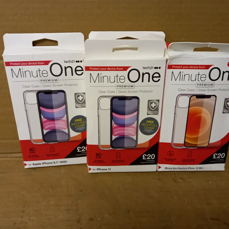 LOT OF 4 MINUTE ONE CLEAR CASES INCLUDING 2 FOR IPHONE 6.1'' 2020, 1 FOR IPHONE 11, 1 FOR IPHONE 13 MINI