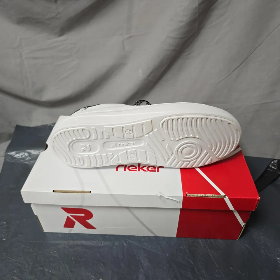 RIEKER WHITE LEATHER TRAINERS – BLACK HEEL PANEL, ZIGZAG LACES SIZE EU 41