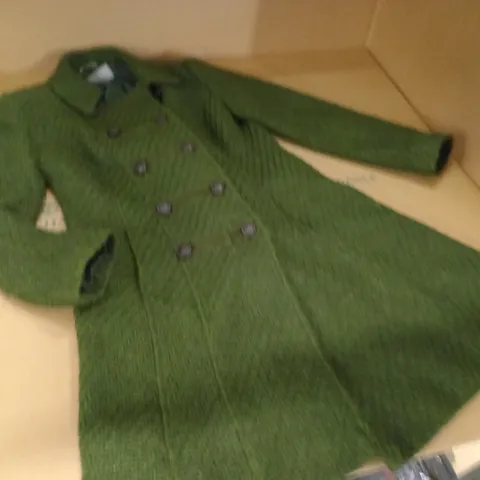 PER UNA GREEN CHUNKY KNIT BUTTON UP COAT - UK 10