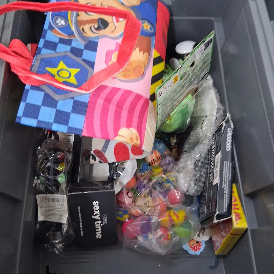 TOTE OF ASSORTED TOYS AND ACCESSORIES TO INCLUDE;
