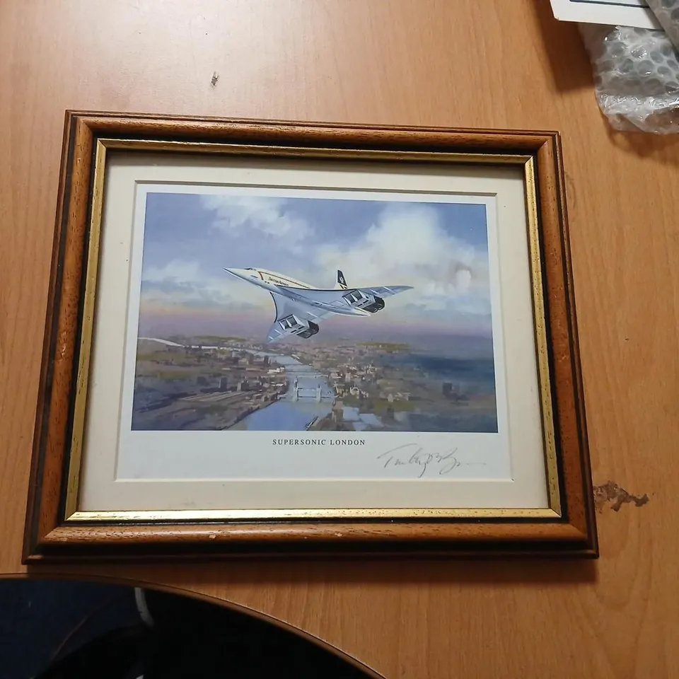 CONCORDE SUPERSONIC LONDON PRINT – FRAMED, LIMITED EDITION OF 4,950 SIGNED BY TIMOTHY O'BRIEN 