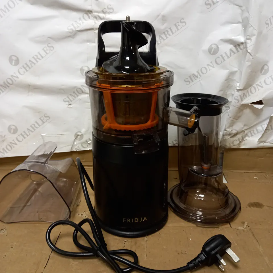 FRIDJA MASTICATING JUICER