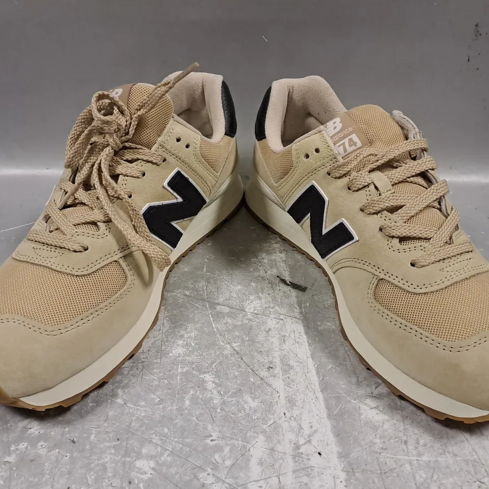 BOXED PAIR OF NEW BALANCE 574 TRAINERS IN SAND UK SIZE 11