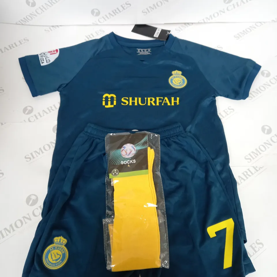 AL NASSR AWAY KIT WITH RONALDO 7 SIZE 24