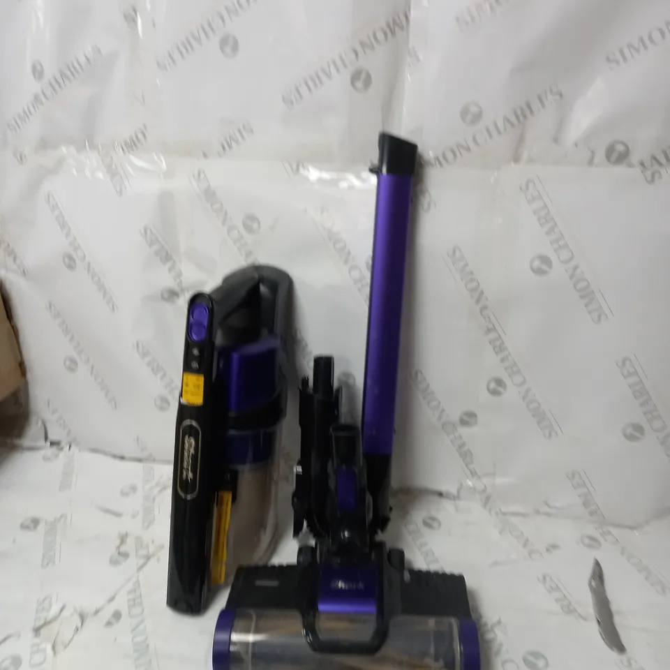 BOXED SHARK ANTI HAIR WRAP CORDLESS PET VACUUM CLEANER IZ202UKT