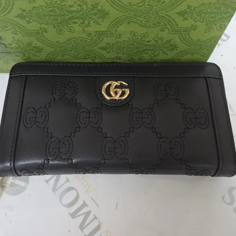 BOXED GUCCI BLACK ZIP PURSE