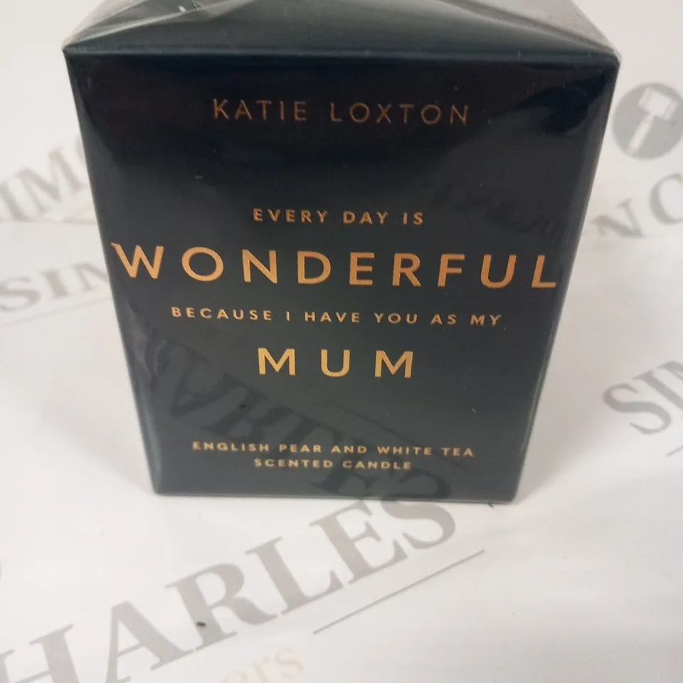 BOXED AND SEALED KATIE LOXTON ENGLISH PEAR AND WHITE TEA SCENTED CANDLE 160G