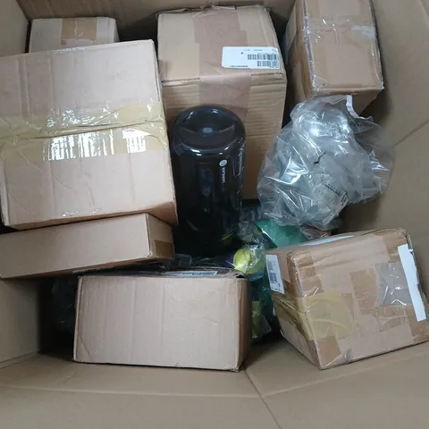 BOX OF ASSORTED ITEMS TO INCLUDE - WATER BOTTLES - HAIR REMOVER - COLLECTION ONLY
