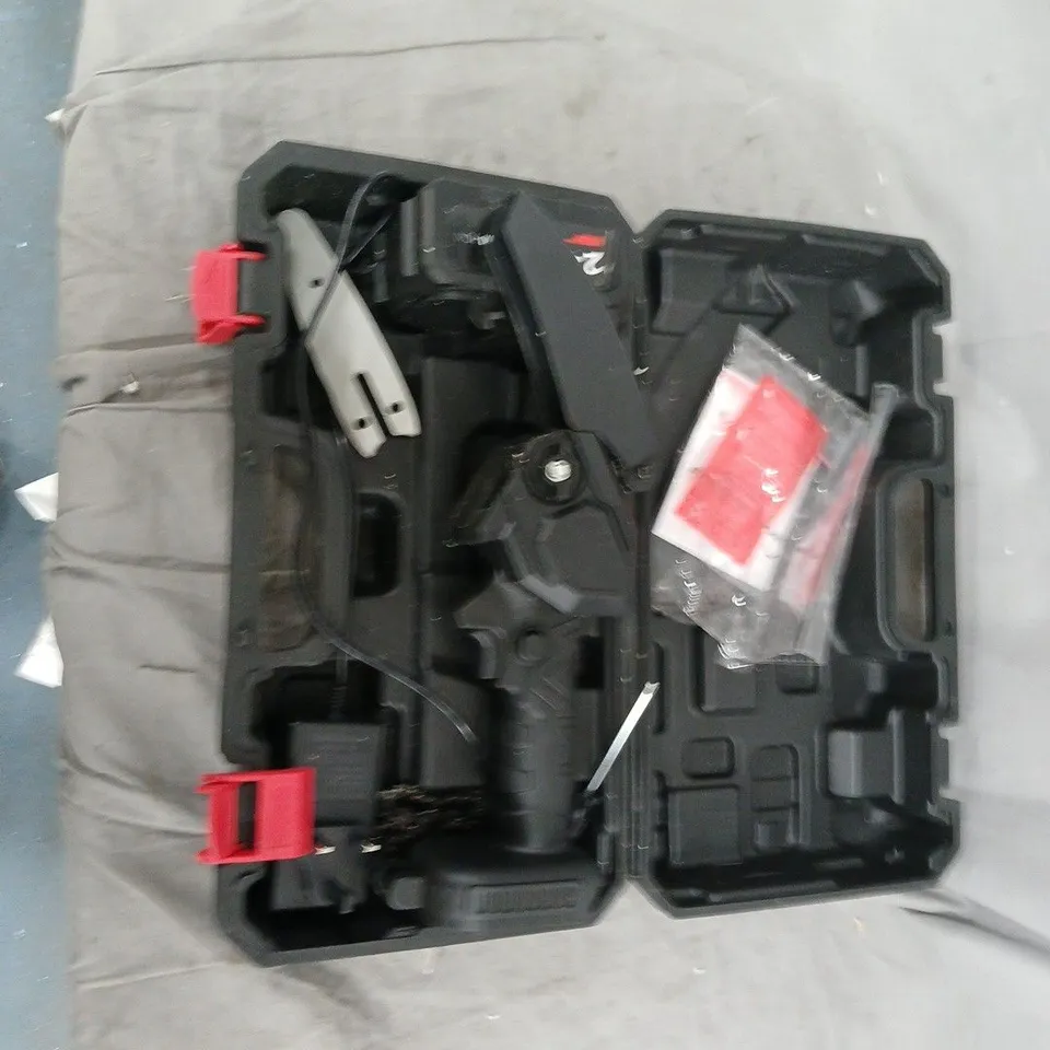 BATTERY POWERED MINI CHAINSAW