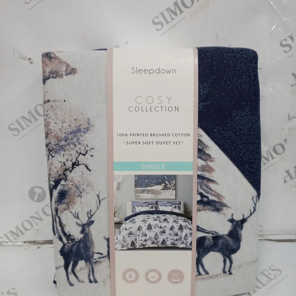 SLEEPDOWN STAG WINTER SCENE FOREST NAVY CREAM 100% BRUSHED COTTON REVERSIBLE DUVET COVER - SINGLE