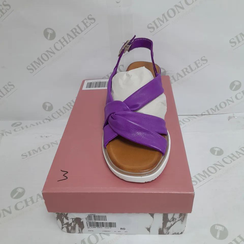 BOXED MODA IN PELLE OLANNA SANDAL SIZE 7
