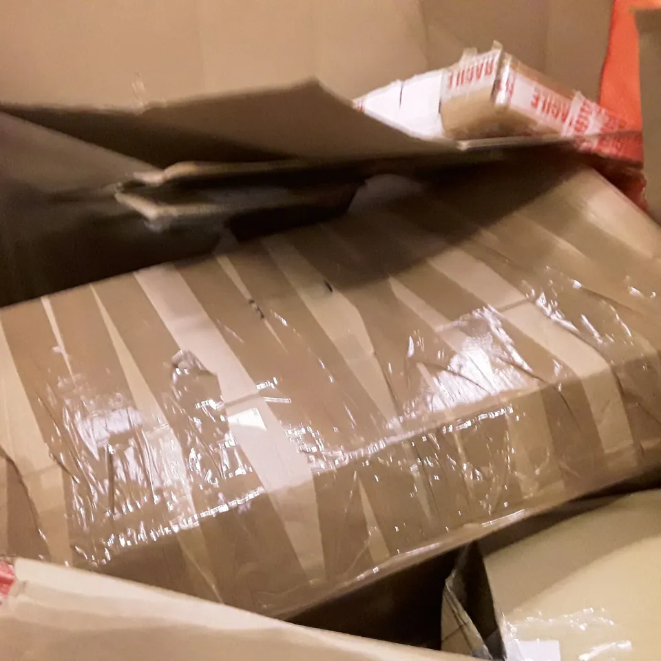 PALLET OF ASSORTED PRODUCTS INCLUDING 6FT FOLDING TABLE, KIDS BUILDING BLOCKS, LED AQUARIUM LIGHT, STIKBOT ADVENT CALENDAR 