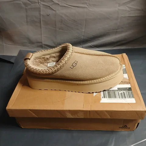 UGG SHEEPSKIN SLIPPERS – SAND TAN, UK 6