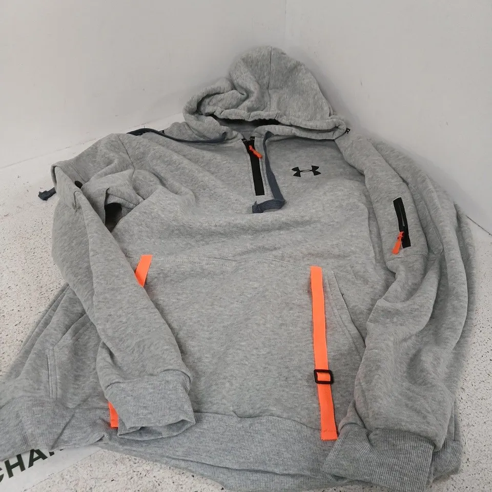 UNDER ARMOUR GREY HOODIE – XXL, LOGO FRONT