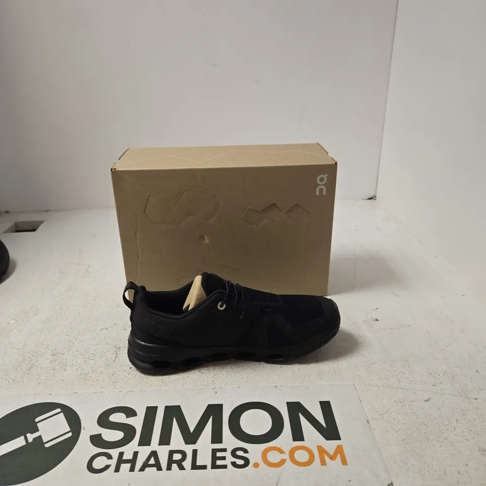 ON RUNNING CLOUD SKY TRAINERS – BLACK, UK 4 (US 4.5)