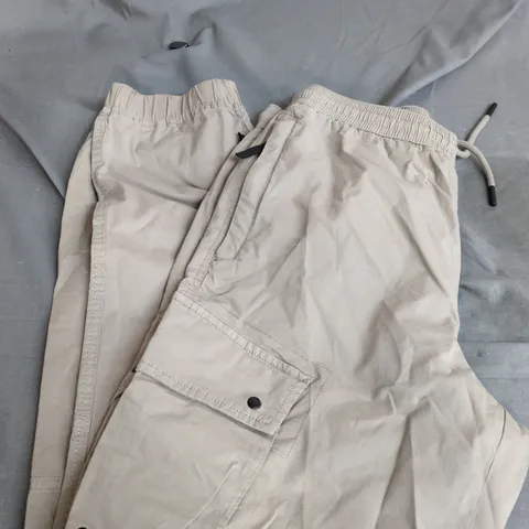 RIVER ISLAND MENS CARGO STYLE TROUSERS BEIGE SIZE SML/L 