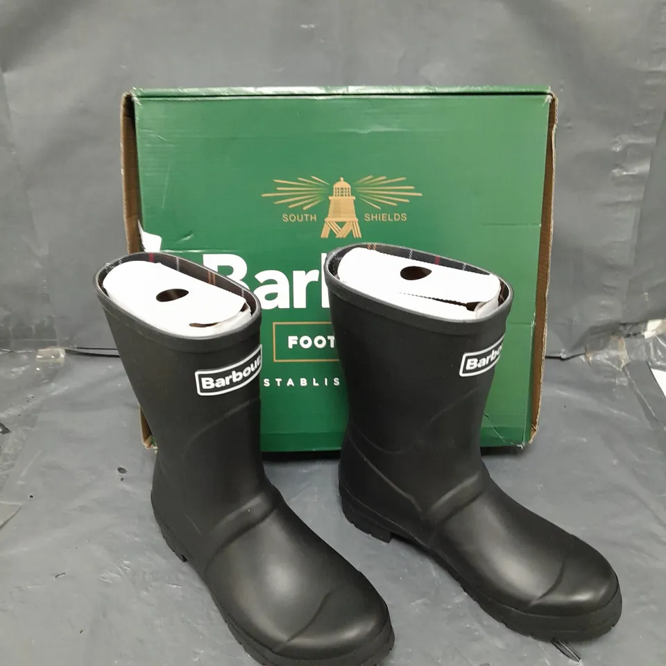 BOXED PAIR OF BARBOUR BANBURY WELLIE BLACK UK 5 